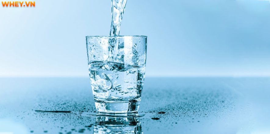 Tác hại khi cơ thể thiếu nước là gì? Uống nước đúng cách như thế nào? Nên uống gì sau khi tập thể dục ? Bài viết dưới đây sẽ giúp bạn giải đáp các thắc mắc này...