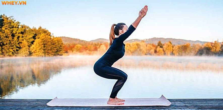 Power Yoga  là gì?. bài viết dưới đây Wheyshop sẽ giúp bạn tìm hiểu 12 lợi ích Power Yoga và Top 5 Bài tập Power Yoga giảm cân - eo thon - dáng Đẹp....