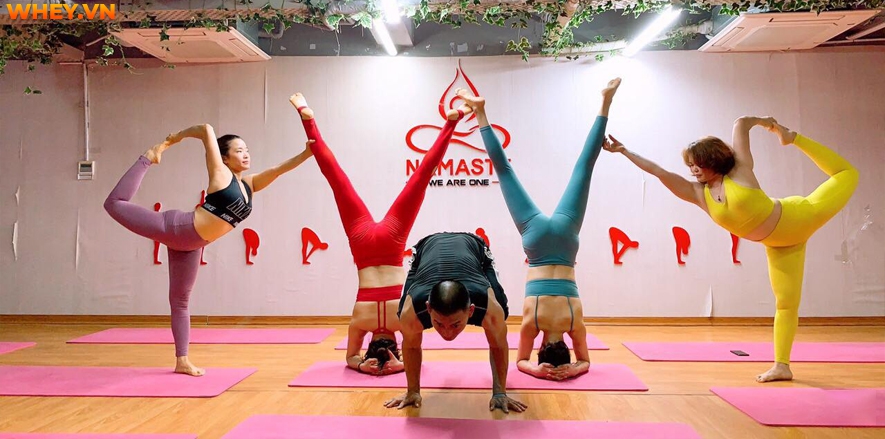 Bạn muốn rèn luyện sức khỏe, thân hình đẹp và bạn cần tìm những địa điểm phòng tập yoga Hà Nội ? Tham khảo ngay bài viết dưới đây của Wheyshop nhé!