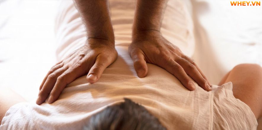 Shiatsu massage là một liệu pháp sử dụng ngón tay cái và lòng bàn tay để xoa bóp và tạo áp lực lên da. Từ đó, năng lượng bên trong sẽ được đánh thức giúp máu...